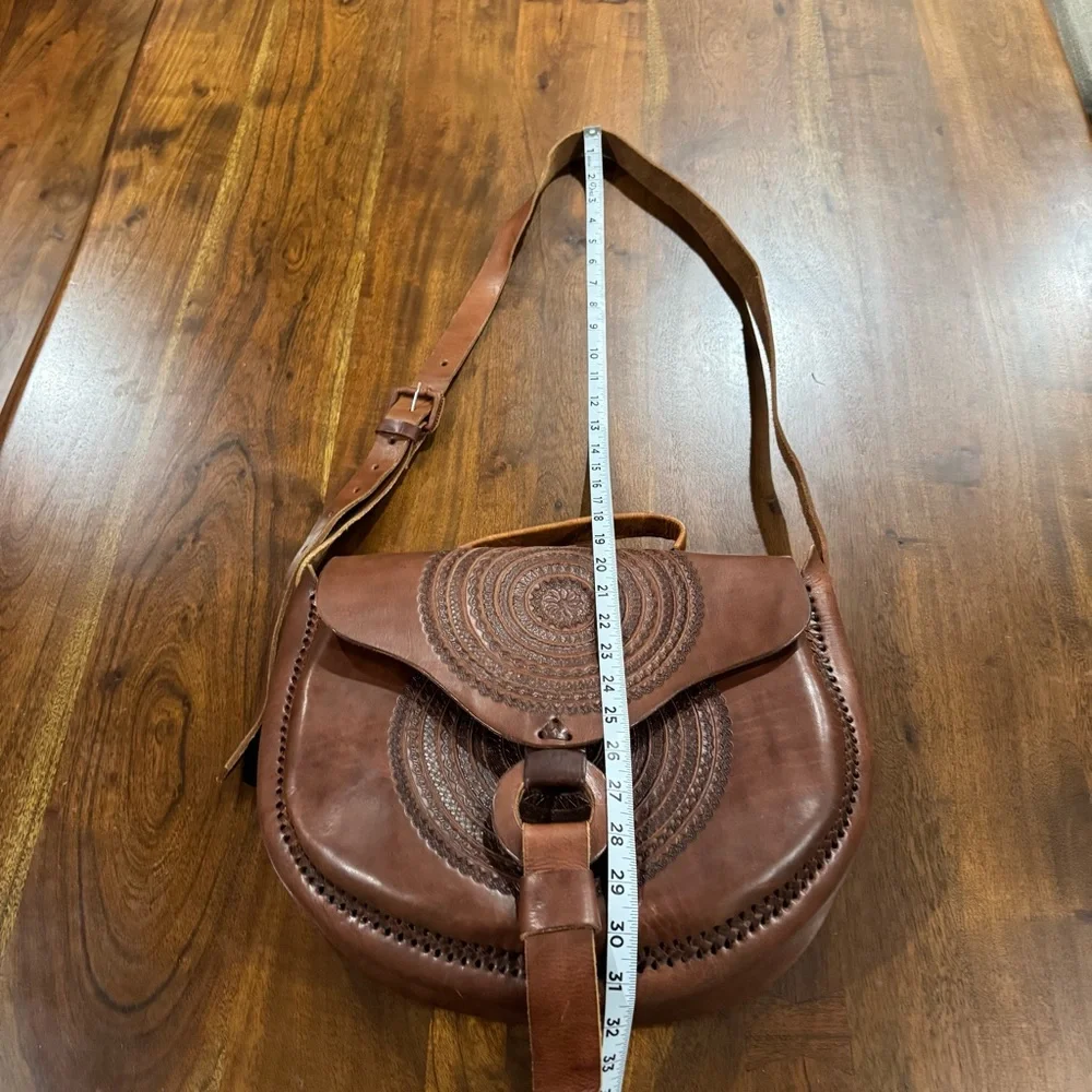 Vintage Tooled‎ Leather Saddle Crossbody Purse Boho Moroccan